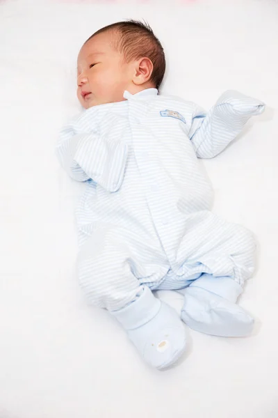 Niedliches Baby — Stockfoto