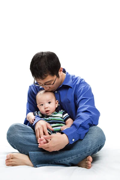 Asyalı baba ve oğul — Stok fotoğraf