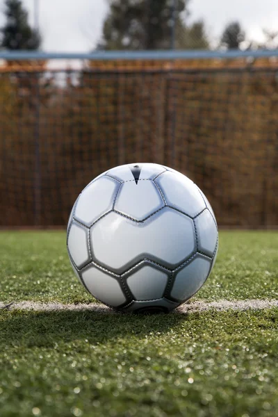 Футбольний м'яч або футбол — стокове фото