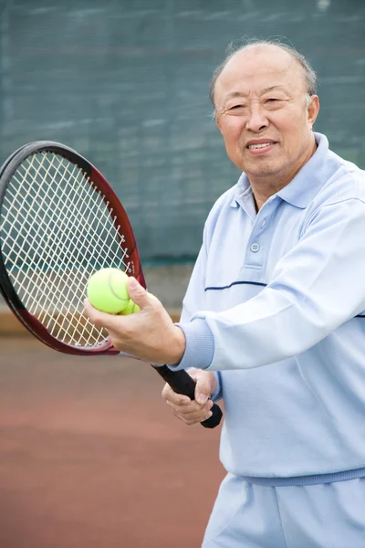 Jugador senior de tenis — Foto de Stock