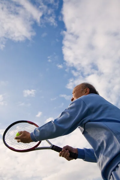 高级网球运动员 — 图库照片