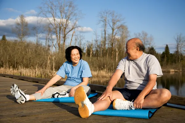 Senior couple exercise — Stock Photo, Image
