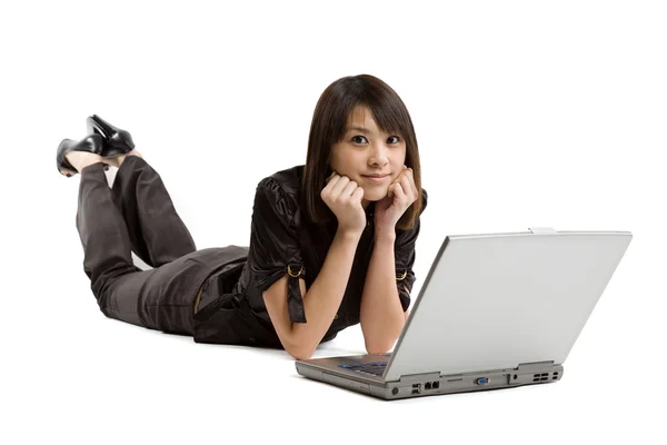 Femme et ordinateur portable — Photo