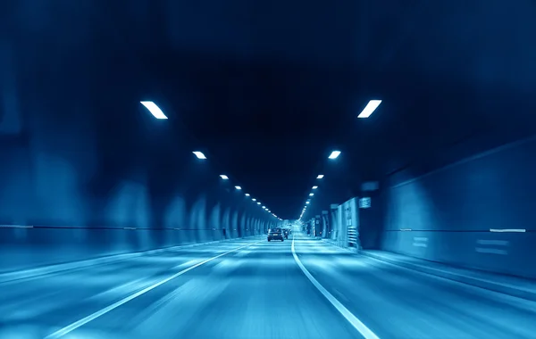 Snelweg tunnel — Stockfoto