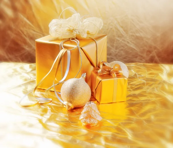 Złoty Boże Narodzenie — Zdjęcie stockowe