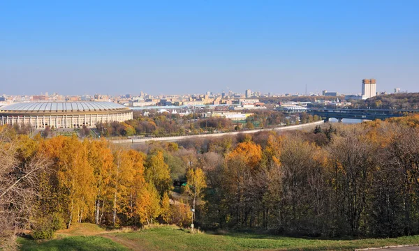 Sonbaharın Geniş Görüş Şehir Moskova — Stok fotoğraf