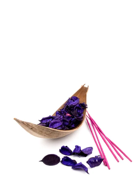 Purple potpourri and pink incenses — Stock Photo, Image