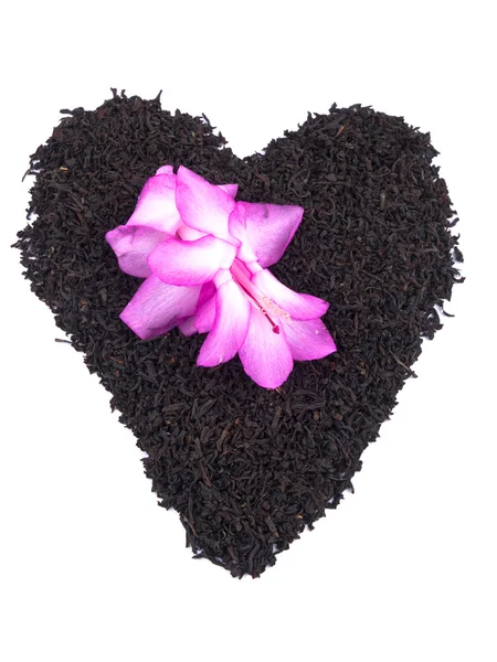 Aromatiska svart te - valentine hjärta — Stockfoto
