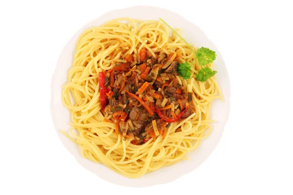 Obiad płyta z spaghetti na biały. — Zdjęcie stockowe