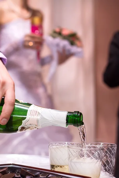 Šampaňské na oslavu svatby — Stock fotografie