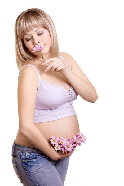 Porträt Von Schwangere Frau Mit Blumen Auf Weißem Hintergrund Isoliert — Stockfoto