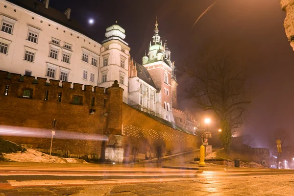 Вавельский замок ночью — стоковое фото