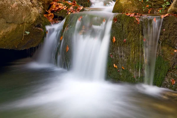 Waterfall on mountain brook — Stock Photo, Image