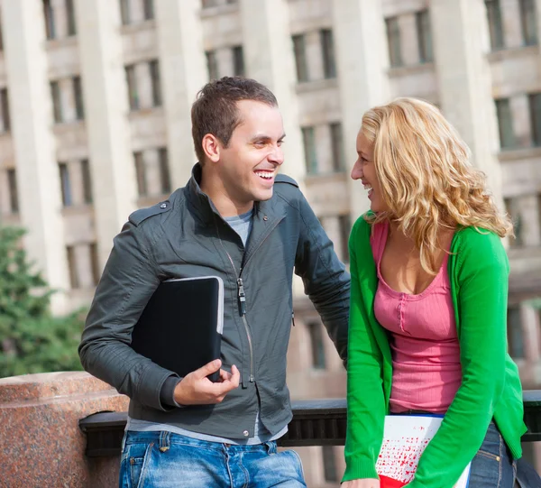 Two attractive happy students — Stock Photo, Image