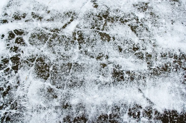 Асфальт з льодом — стокове фото