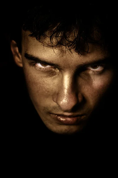 Děsivá tvář ve stínu — Stock fotografie