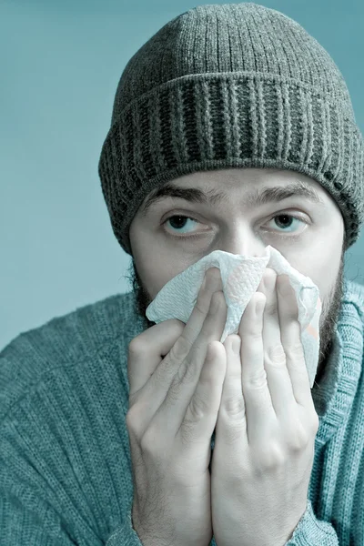 Портрет Хворого Чоловіка Зараженого Вірусом Грипу — стокове фото