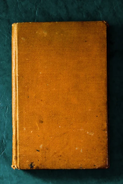 Libro vecchio e usurato — Foto Stock