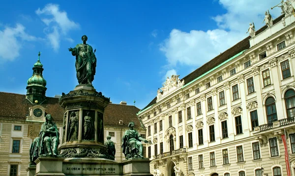 Monumento Davanti Palazzo Imperiale Vienna Capitale Austriaca — Foto Stock