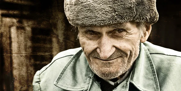 Vintage Grungy Portrait Smiling Old Man — Stock Photo, Image