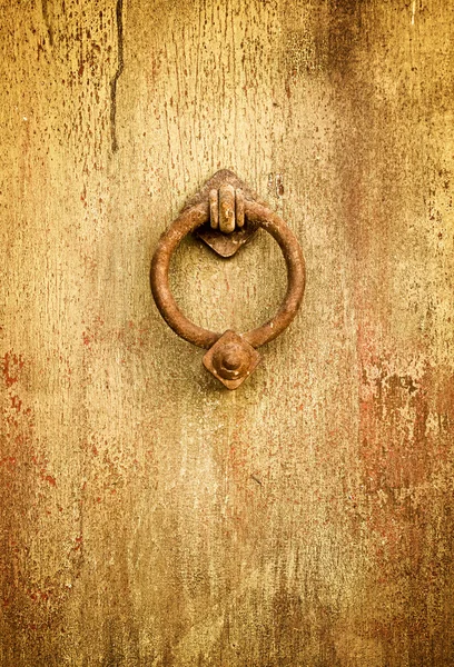 Старовинне Гранжеве Зображення Стародавнього Стукача Дверей — стокове фото