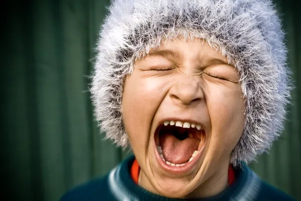 Crazy kid screaming loudly — Stock Photo, Image