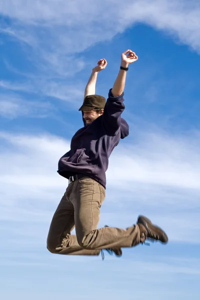 Hombre feliz saltando — Foto de Stock