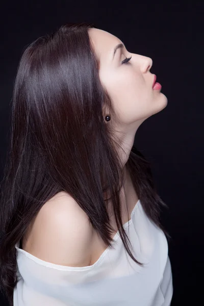 Profil piękna młoda kobieta zmysłowa — Zdjęcie stockowe