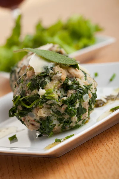 Strangolapreti, an italian dumpling with spinach — Stock Photo, Image