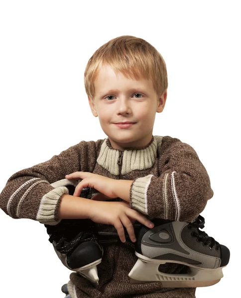 Маленький мальчик на коньках — стоковое фото