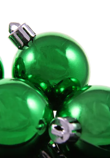 Glänzend grüne Weihnachtskugeln — Stockfoto