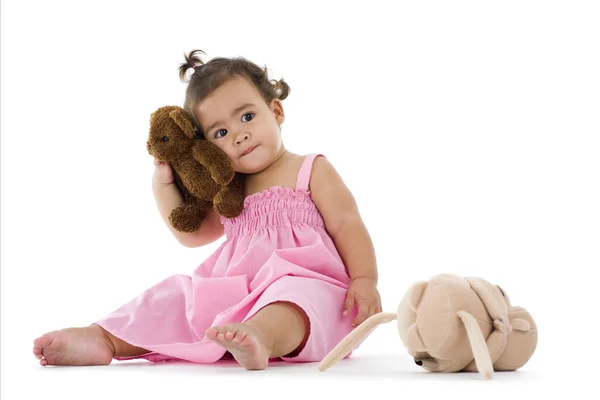 Schattig klein meisje met teddy — Stockfoto