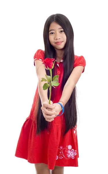 Asiática adolescente holding un rosa — Foto de Stock
