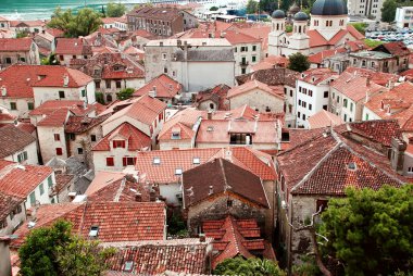 Kotor kırmızı çatılar