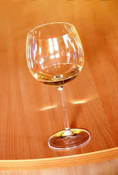 Wine glass on wood background — Stock Photo, Image