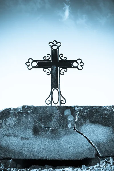 Iron Christian Cross — Stock Photo, Image