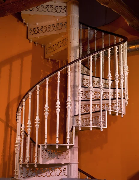 Спиральные лестницы — стоковое фото