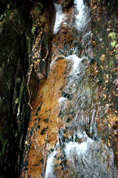 Cascada en otoño — Foto de Stock