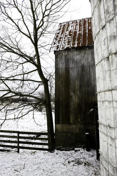 Έναν Αχυρώνα Στο Χιόνι Στο Οχάιο — Φωτογραφία Αρχείου