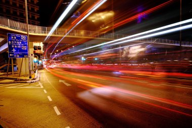 Hong Kong 'da gece trafiği