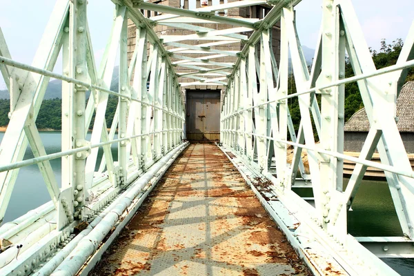Παλιό Σκουριασμένο Γέφυρα — Φωτογραφία Αρχείου