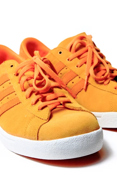 Zapato naranja, aislado en blanco —  Fotos de Stock