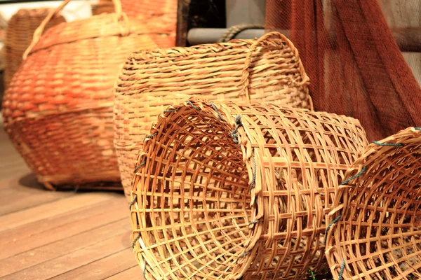 Many Yellow Wicker Basket Floor — Stock Photo, Image