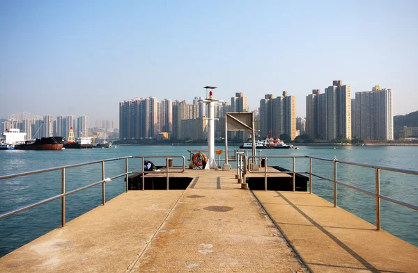 Dock în oraș — Fotografie, imagine de stoc
