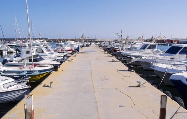 Barcos de motor y yates Puerto de Garrucha — Foto de Stock