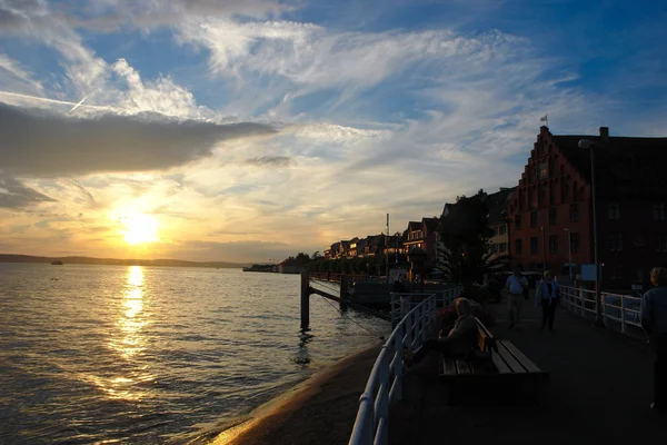 meersburg deniz kıyısındaki rahatlatıcı