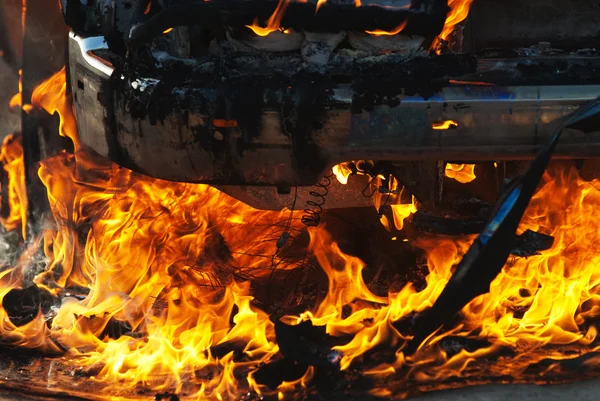 Автомобіль вогонь — стокове фото