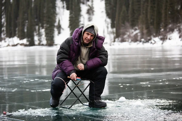 Ледяной Рыбак Озере — стоковое фото