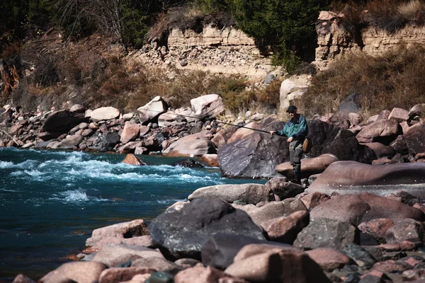 Fly Fishing Mountain River — Stock Photo, Image