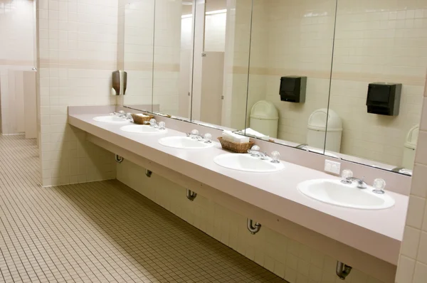 Openbare badkamer — Stockfoto